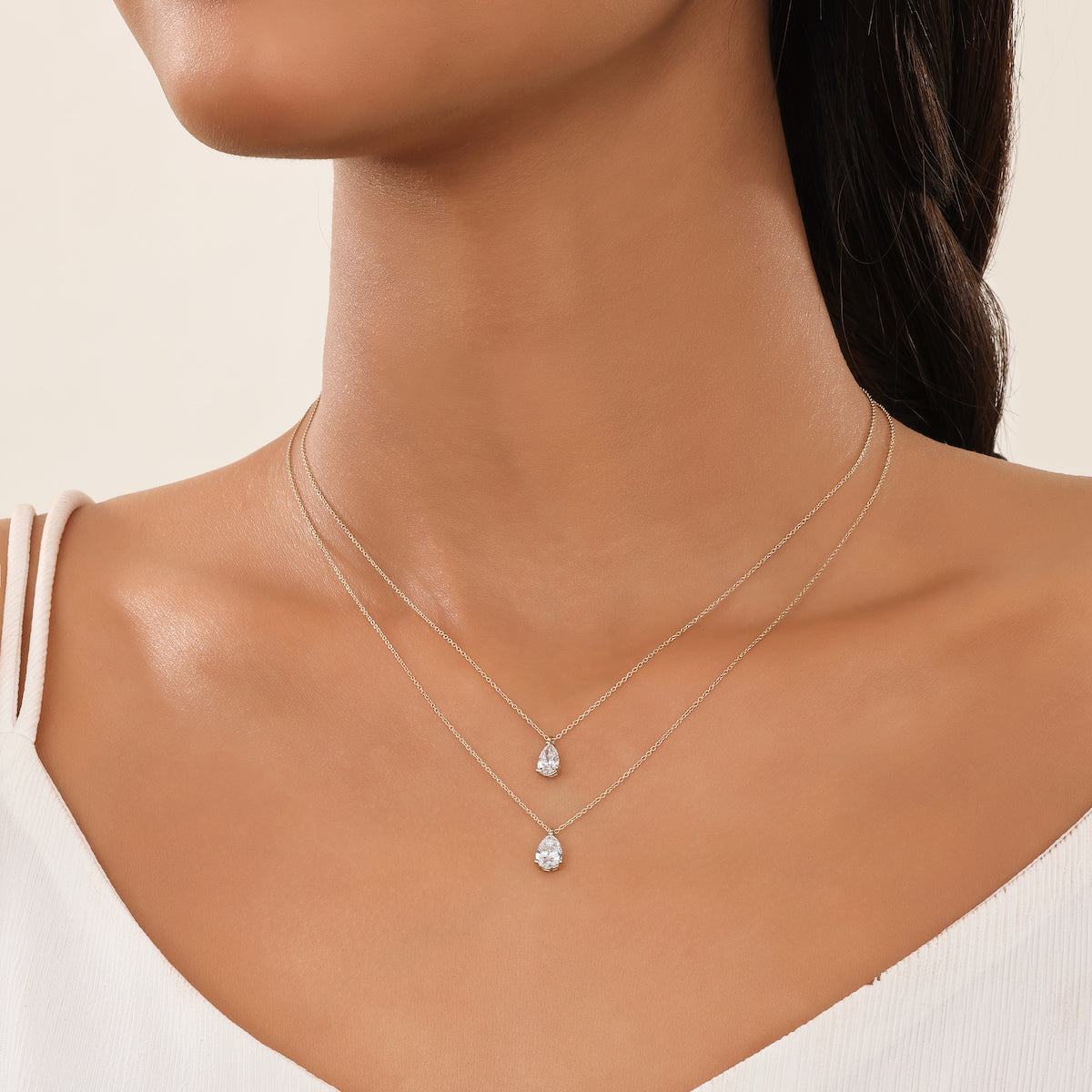 The Cassandra | Pendant Pear Diamond Necklace