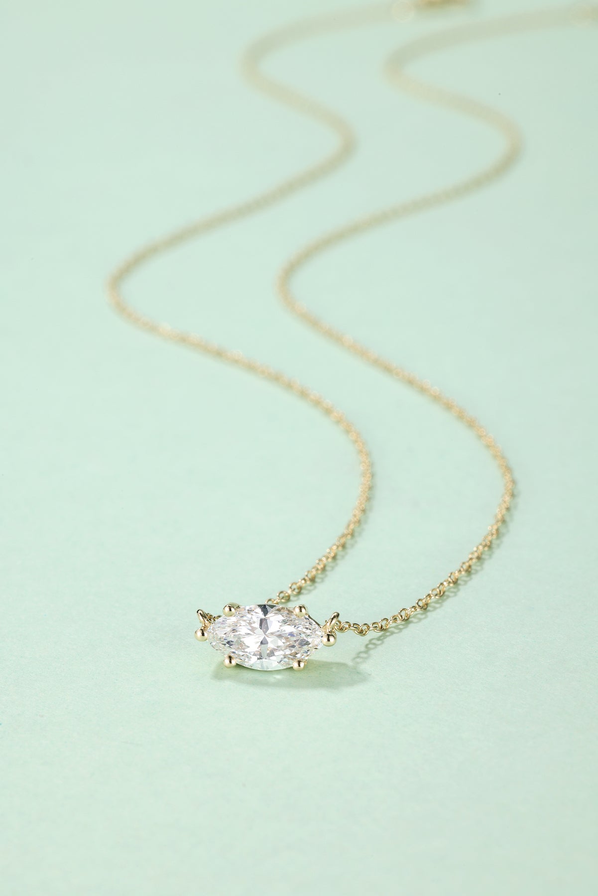 The Aperture | Horizontal Marquise Diamond Necklace